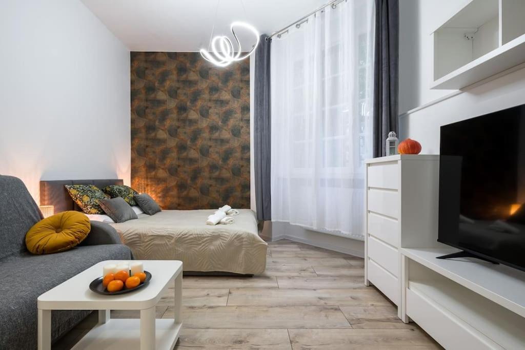Charming Apartment In Calm And Central Area Krakow Luaran gambar