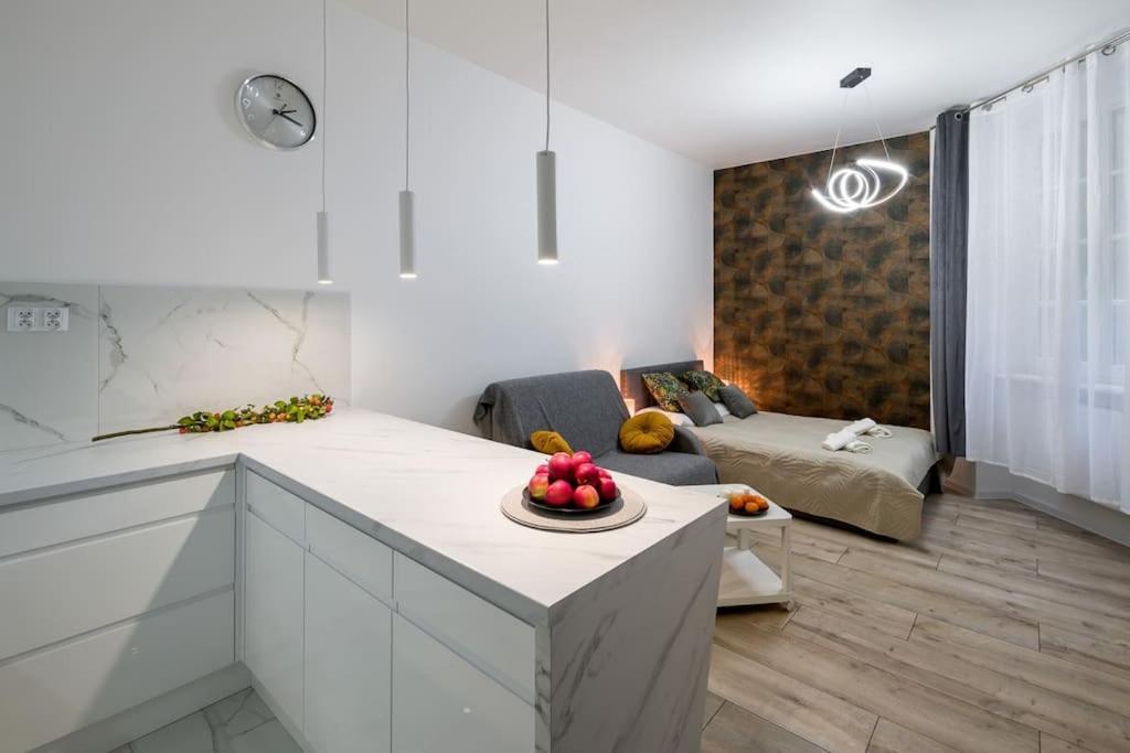 Charming Apartment In Calm And Central Area Krakow Luaran gambar