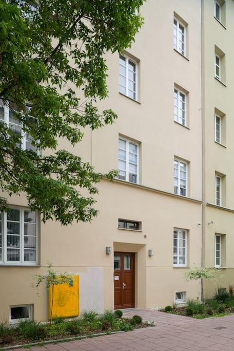 Charming Apartment In Calm And Central Area Krakow Luaran gambar